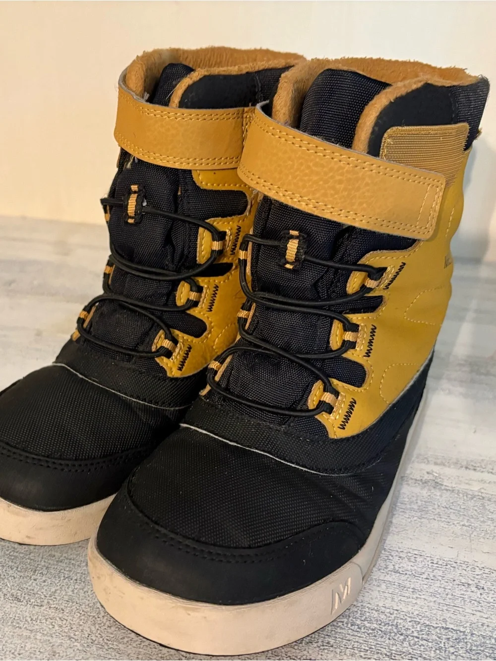Merrell Kids Black and Wheat Snow Boots